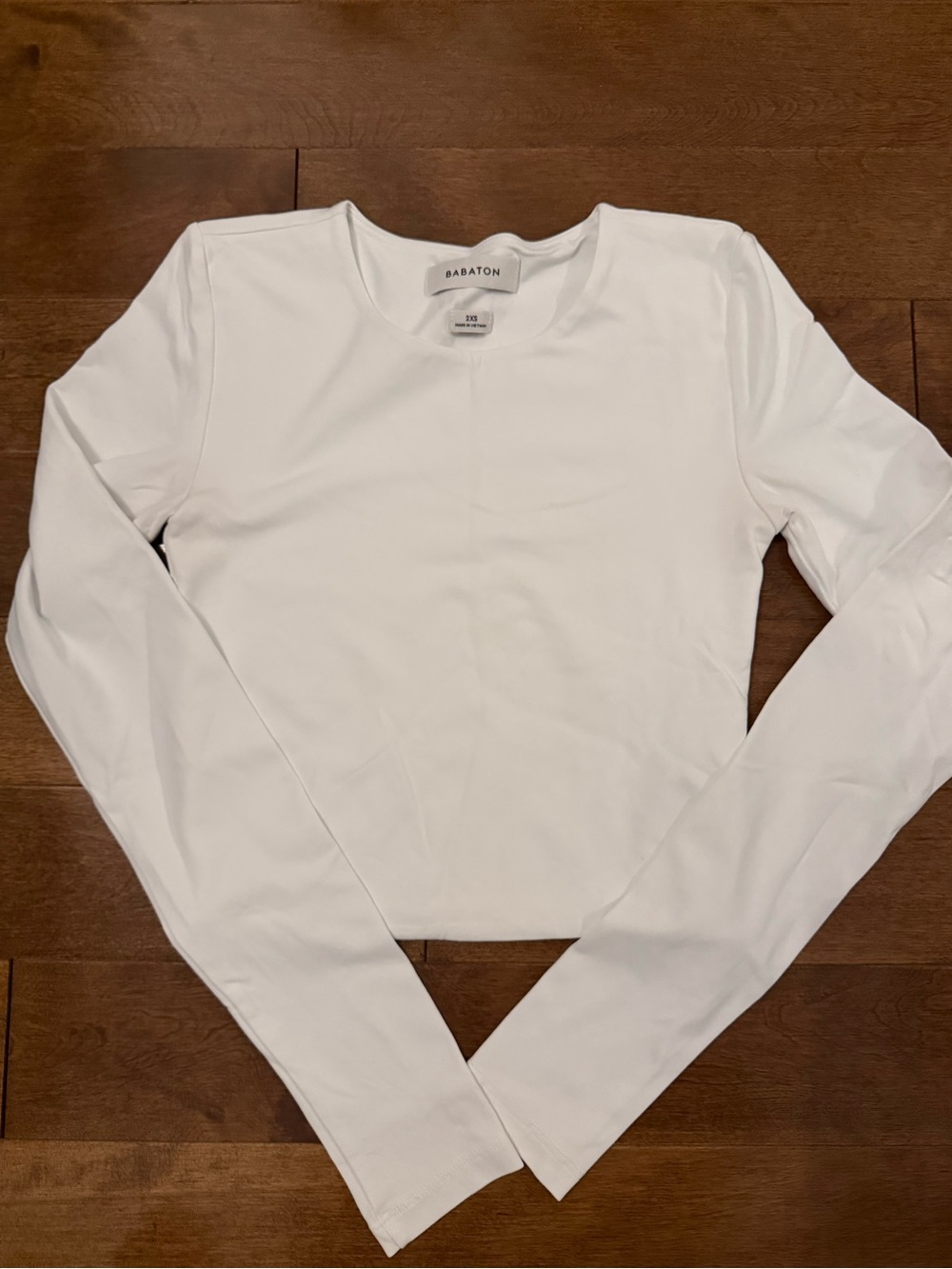 BABATON Contour White Long-Sleeve Crewneck Top